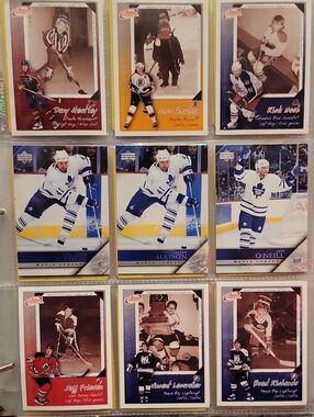 Hockey Trading Card Set — Blue, White, Yellow Sleeves